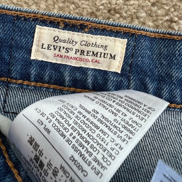 NWT Levi Stauss 501 Jeans Short Size 31 - Picture 6 of 7